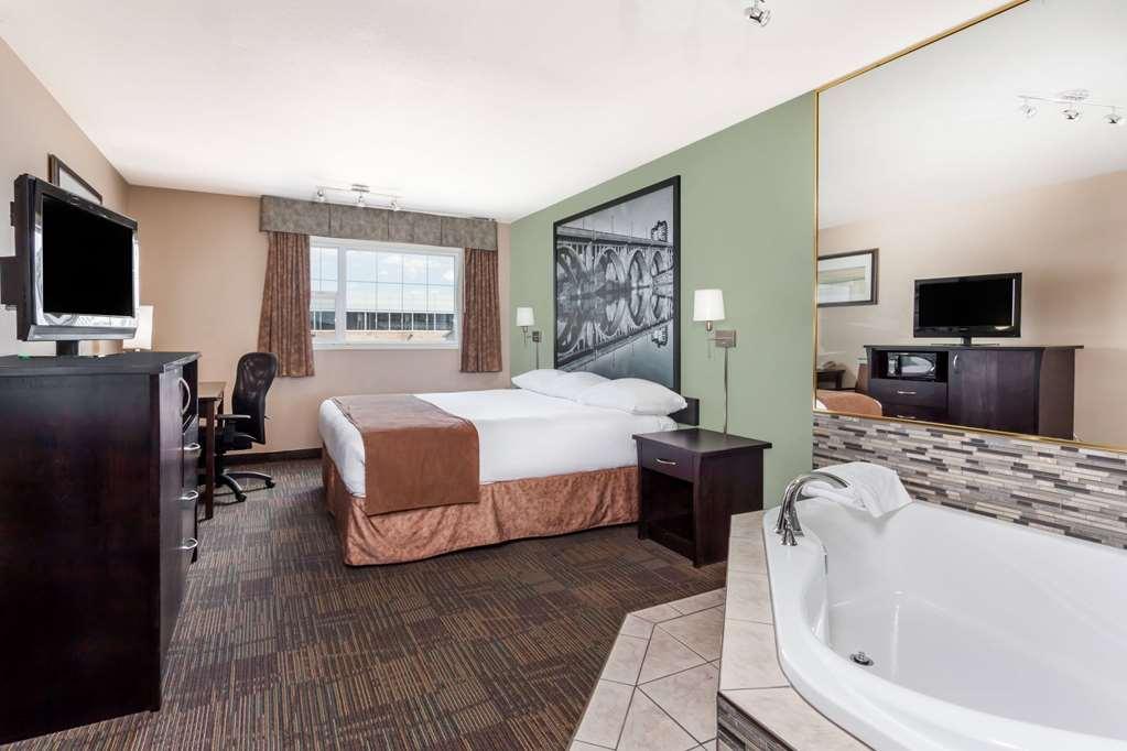 Super 8 By Wyndham Saskatoon Near Saskatoon Airport Ξενοδοχείο Δωμάτιο φωτογραφία